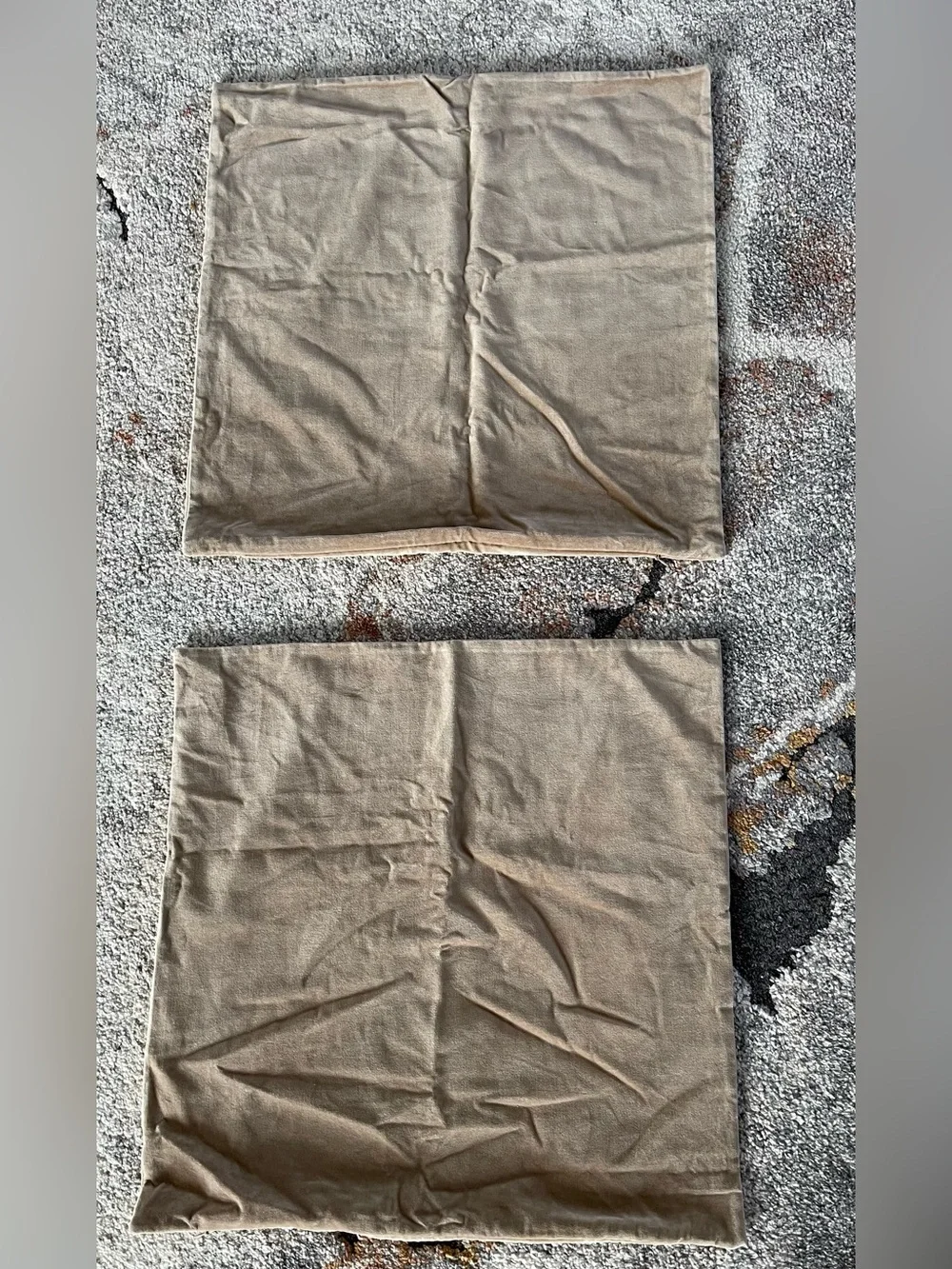NWOT Quince Set of 2 Cotton Velvet Pillow Covers, 20 X 20 (Taupe)